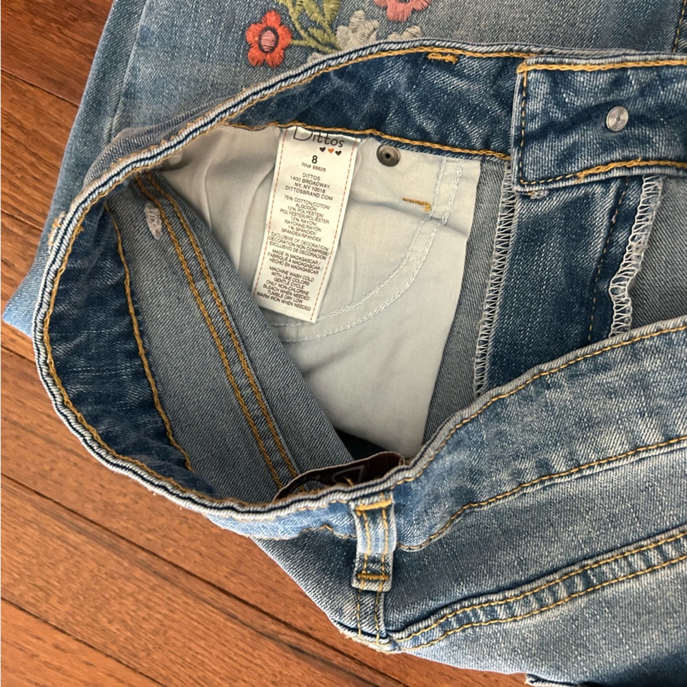 DITTOS Embroidered floral Jeans - Picture 4 of 7